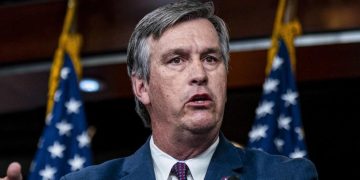 Trump-Backed Barry Moore Defeats Former Navy Seal Sniper Jared Hudson in Alabama Senate Runoff